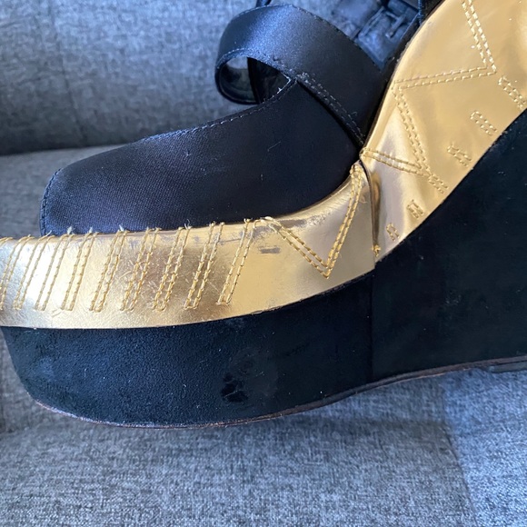 SOLD |  London High Platform Sandals | Size 38 - Picture 4 of 7